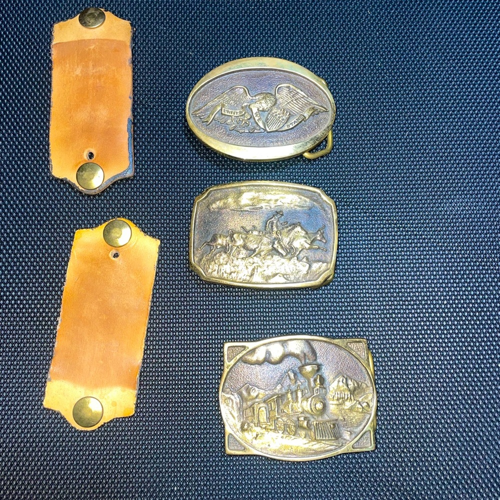 VINTAGE 1976 BRASS MENS BELT BUCKLE SET OF 3